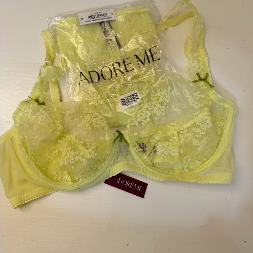*NWT* Adore Me Yellow Lace Bra Set